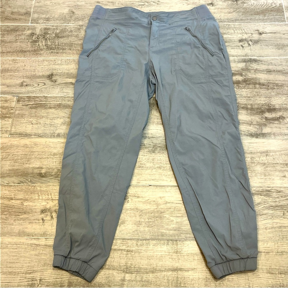 Athleta Women’s Trekkie Crop‎ Stretch Jogger Pants Athleisure Gray Size 14